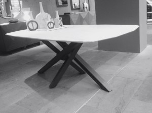bellissimo il tavolo Sgangai Riflessi nella versione top in marmo
