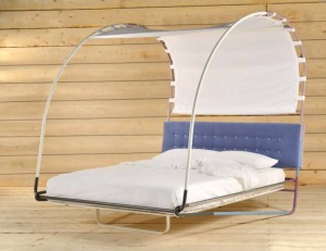 letto baldacchino moderno
