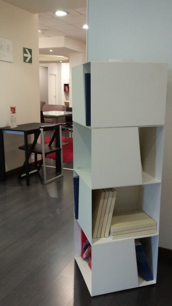 Libreria girevole laccato bianco Jesse 