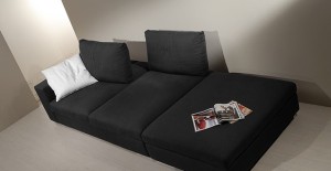Divano con doppia profondità colore grigio