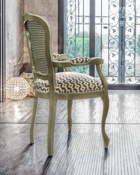 Sedia Pegaso, Tonin Casa Sedia con braccioli classica