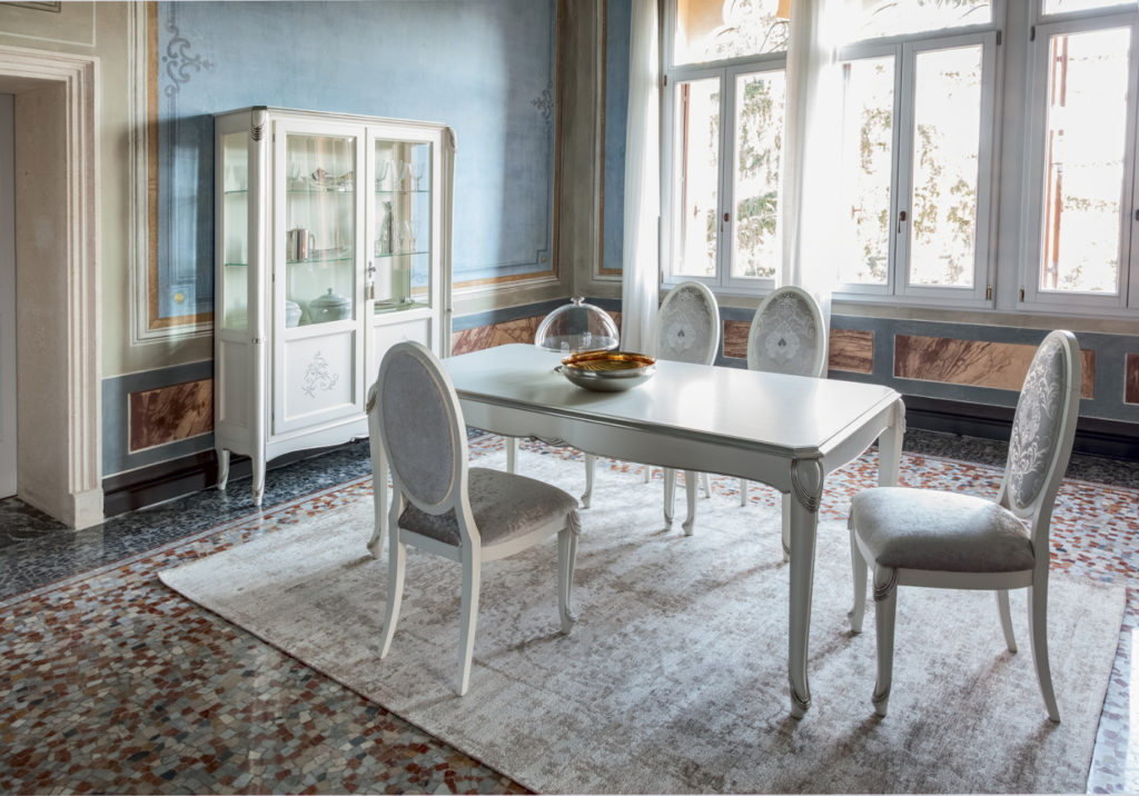 Tavolo stile classico modello Teodoro di Tonin Casa Tavolo stile classico modello Teodoro
