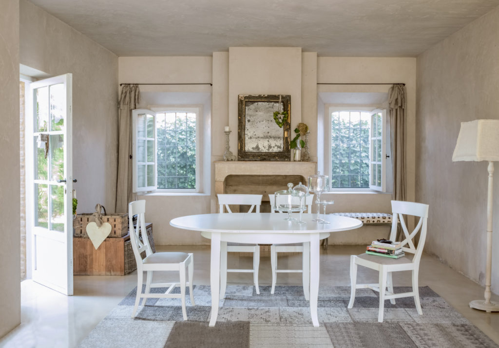 Tavolo stile classico modello Crema di Tonin Casa, linea Classic Home Tavolo ovale modello Crema