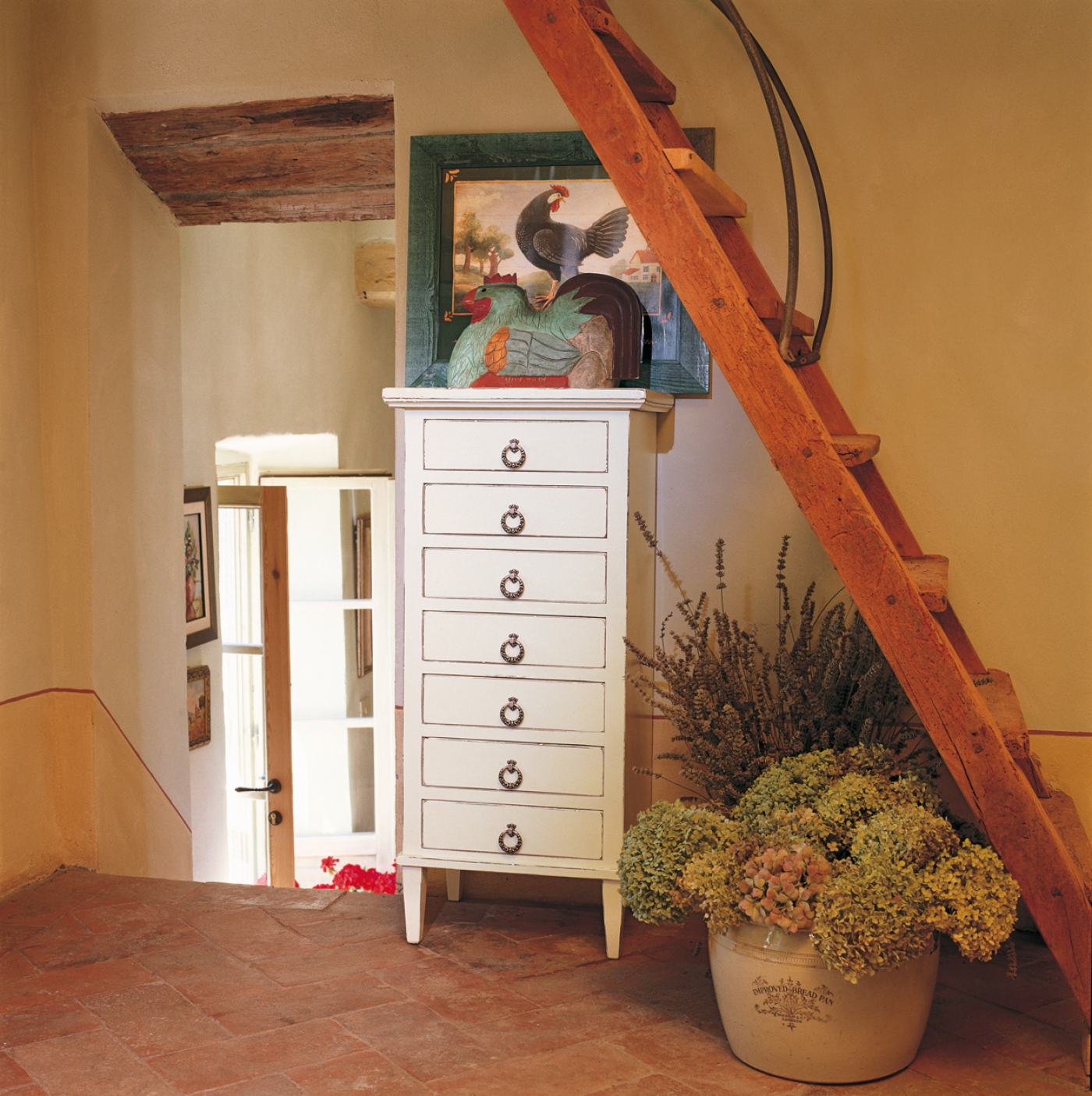 Cassettiera in stile classico modello Vania di Tonin Casa Cassettiera Vania di Tonin Casa