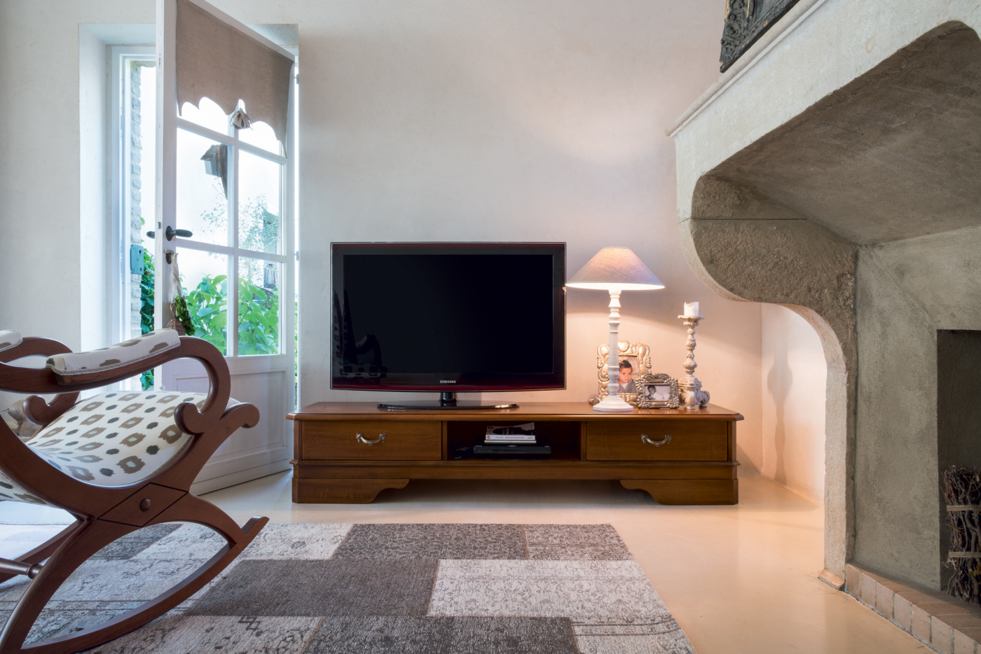 Mobile stile classico modello Focas di Tonin Casa Mobile porta TV modello Focas di Tonin Casa