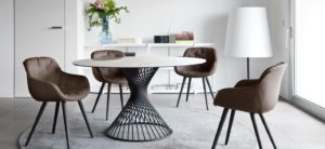 Tavolo Vortex sedie Igloo Calligaris